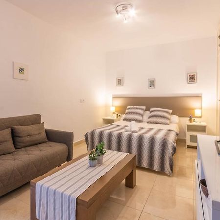 Apartamento Jardines De Murillo Севилья Экстерьер фото