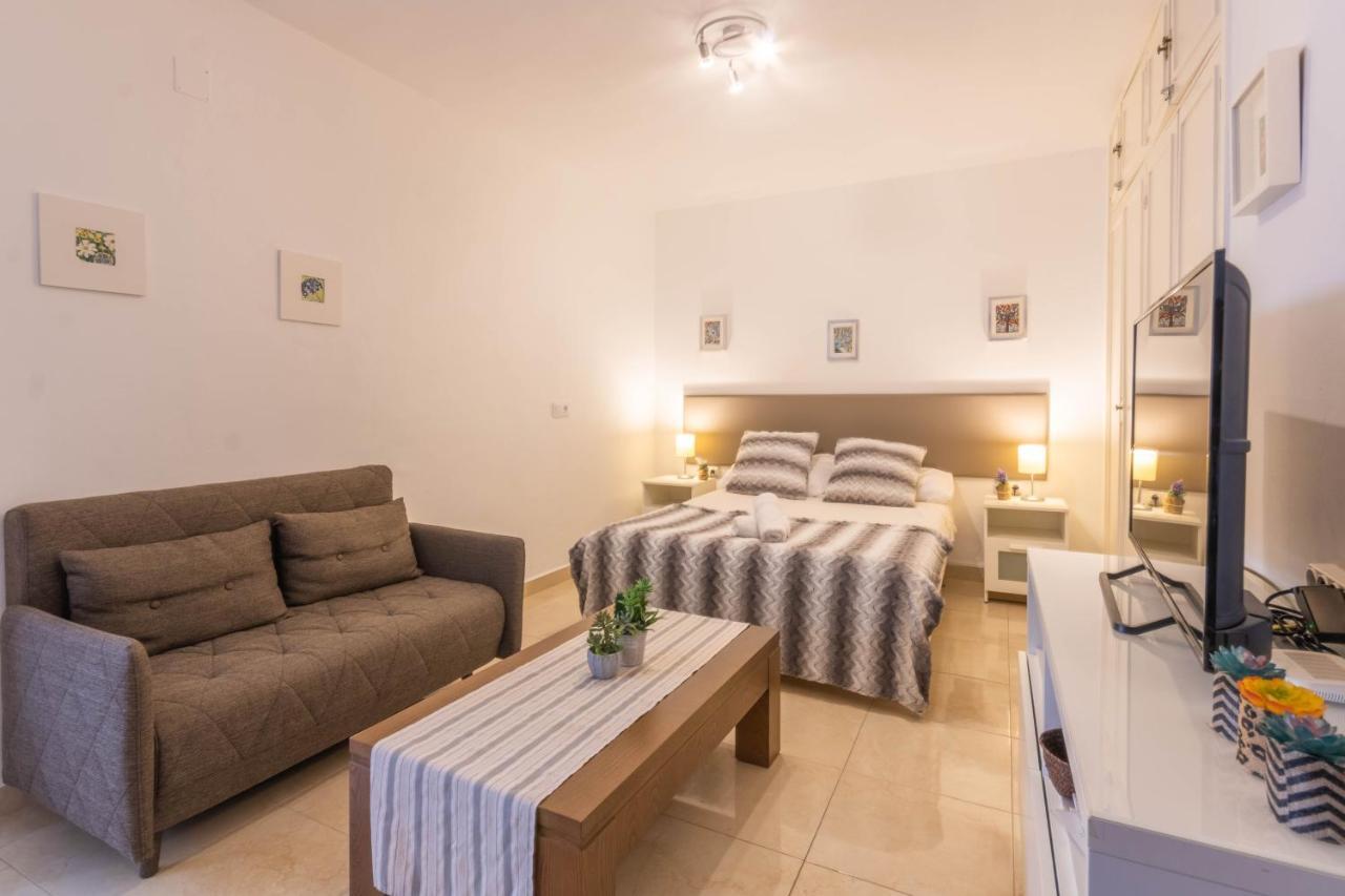 Apartamento Jardines De Murillo Севилья Экстерьер фото