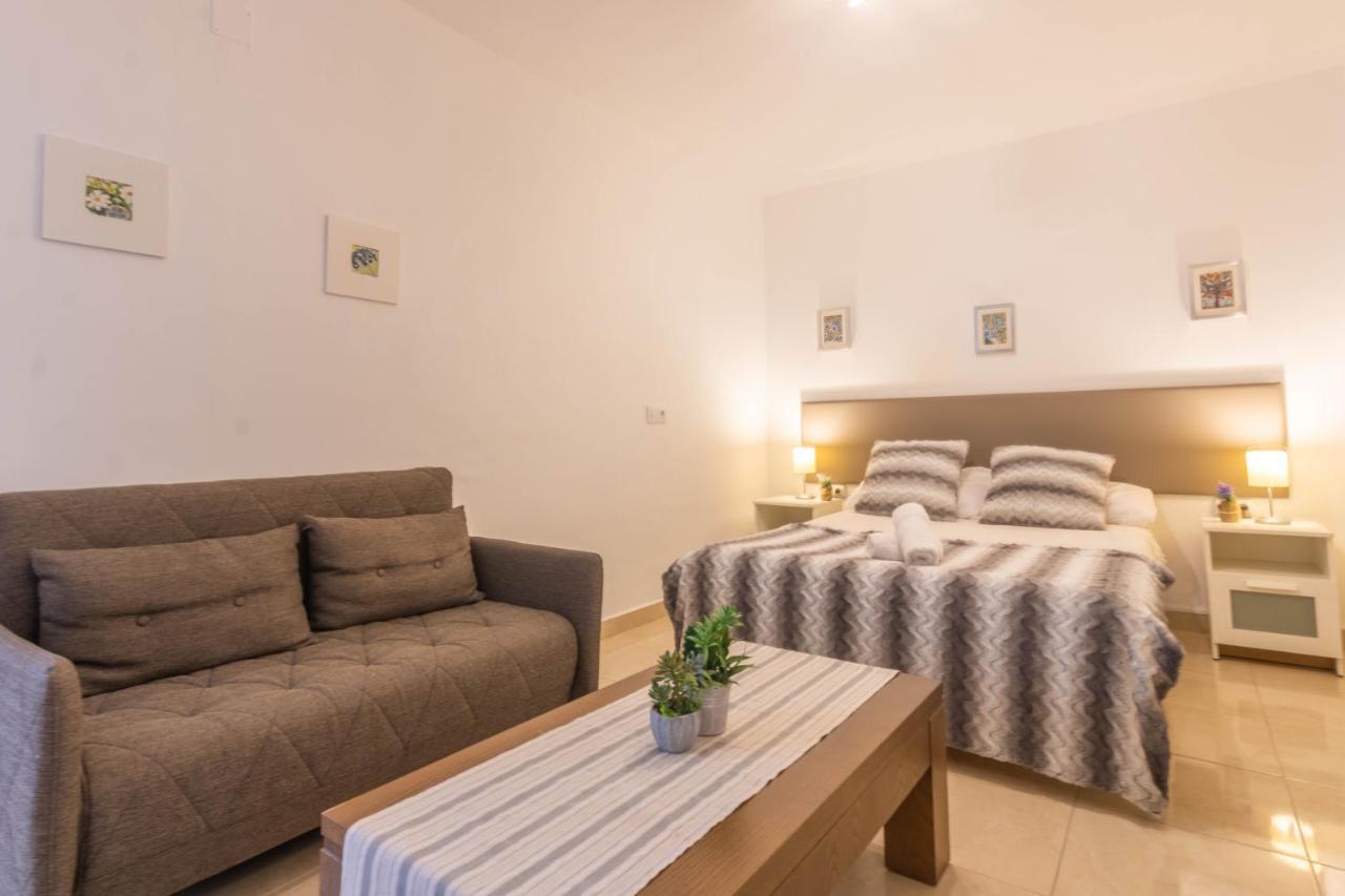 Apartamento Jardines De Murillo Севилья Экстерьер фото